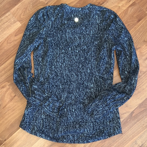 Lululemon Athletica Extra Mile Long Sleeve - Picture 14 of 15